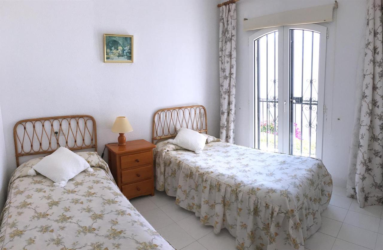 Pinos 20 Menyber Villa เนร์คา ภายนอก รูปภาพ